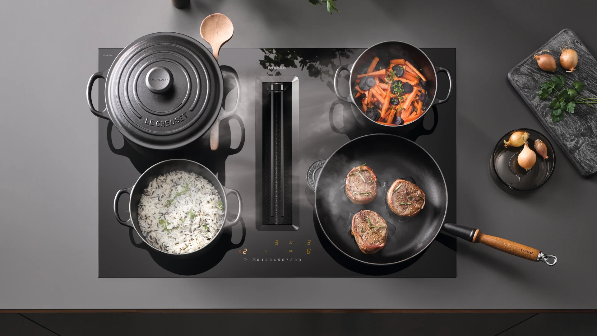 Upptäck nästa modell: Miele KMDA 7272-1 FL Silence